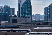 何为六爻高铁列车“飙车”？官方解答来了！