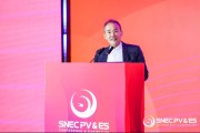何为六爻王石再谈万科：正在调整往前走，但绿色低碳方面是走在前面的